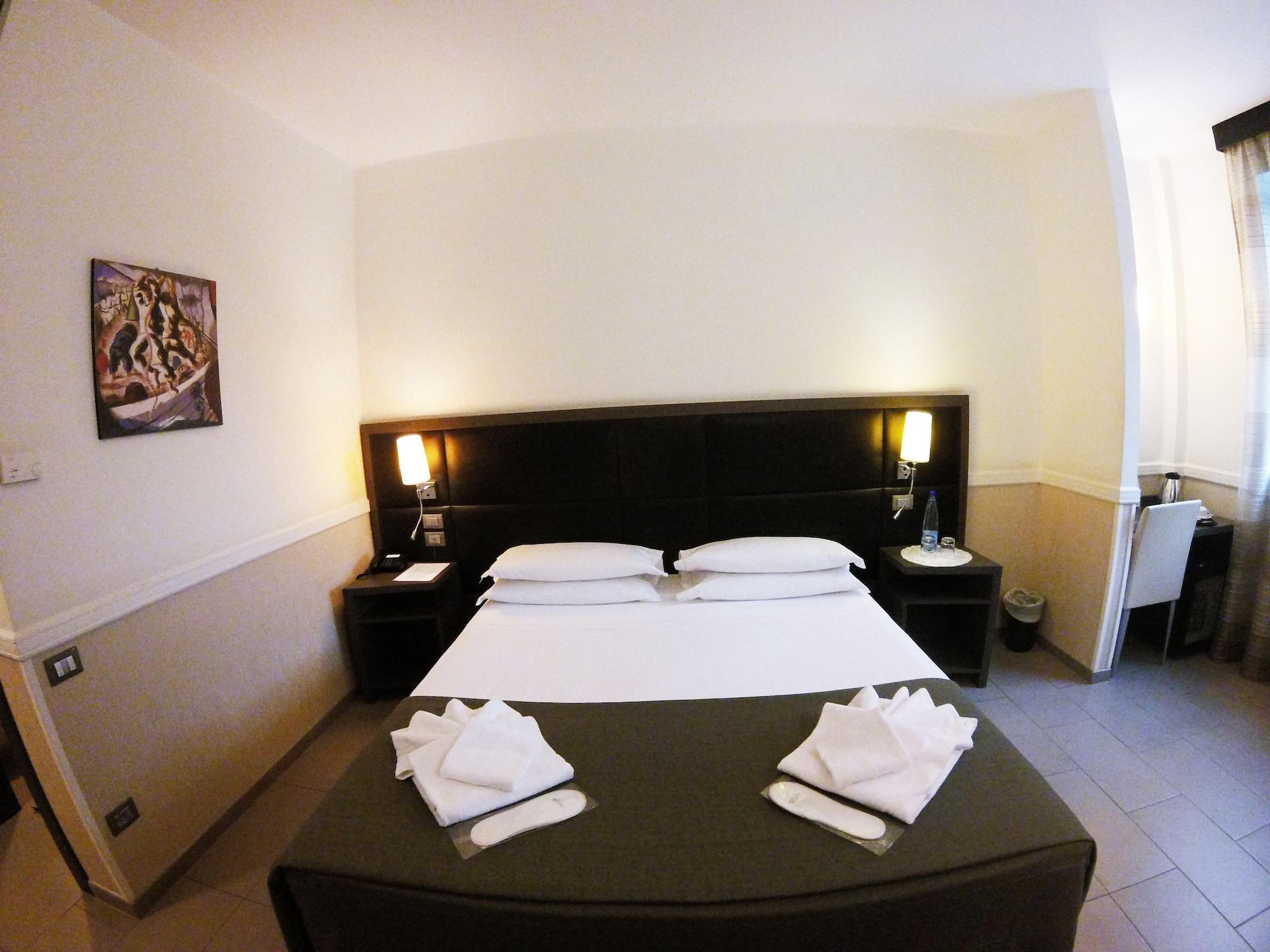 Hotel Artis Roma Esterno foto