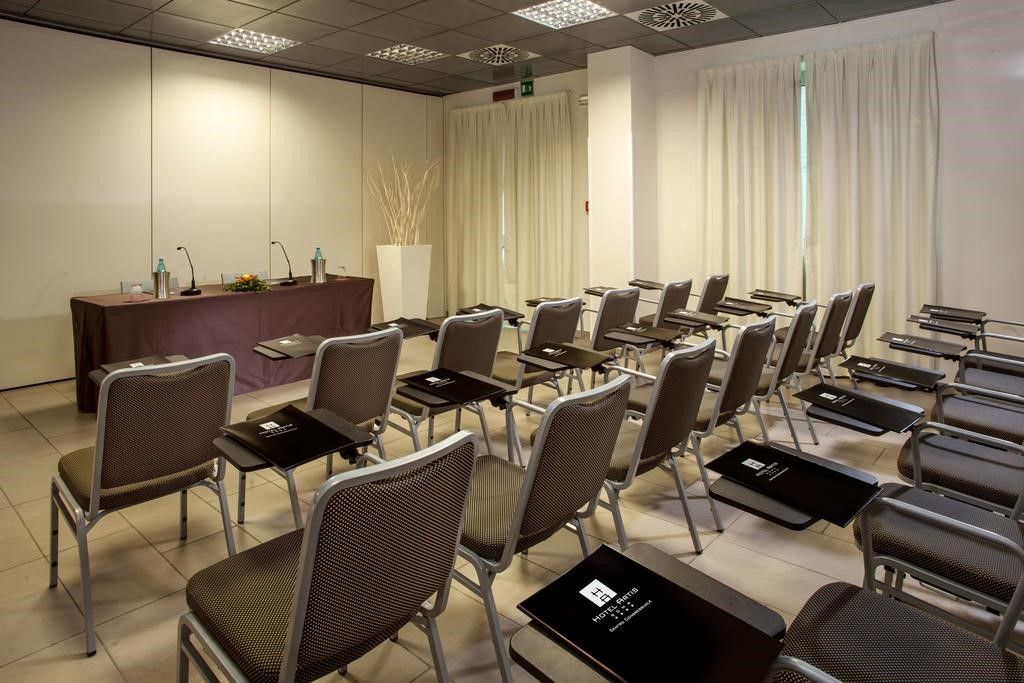 Hotel Artis Roma Esterno foto