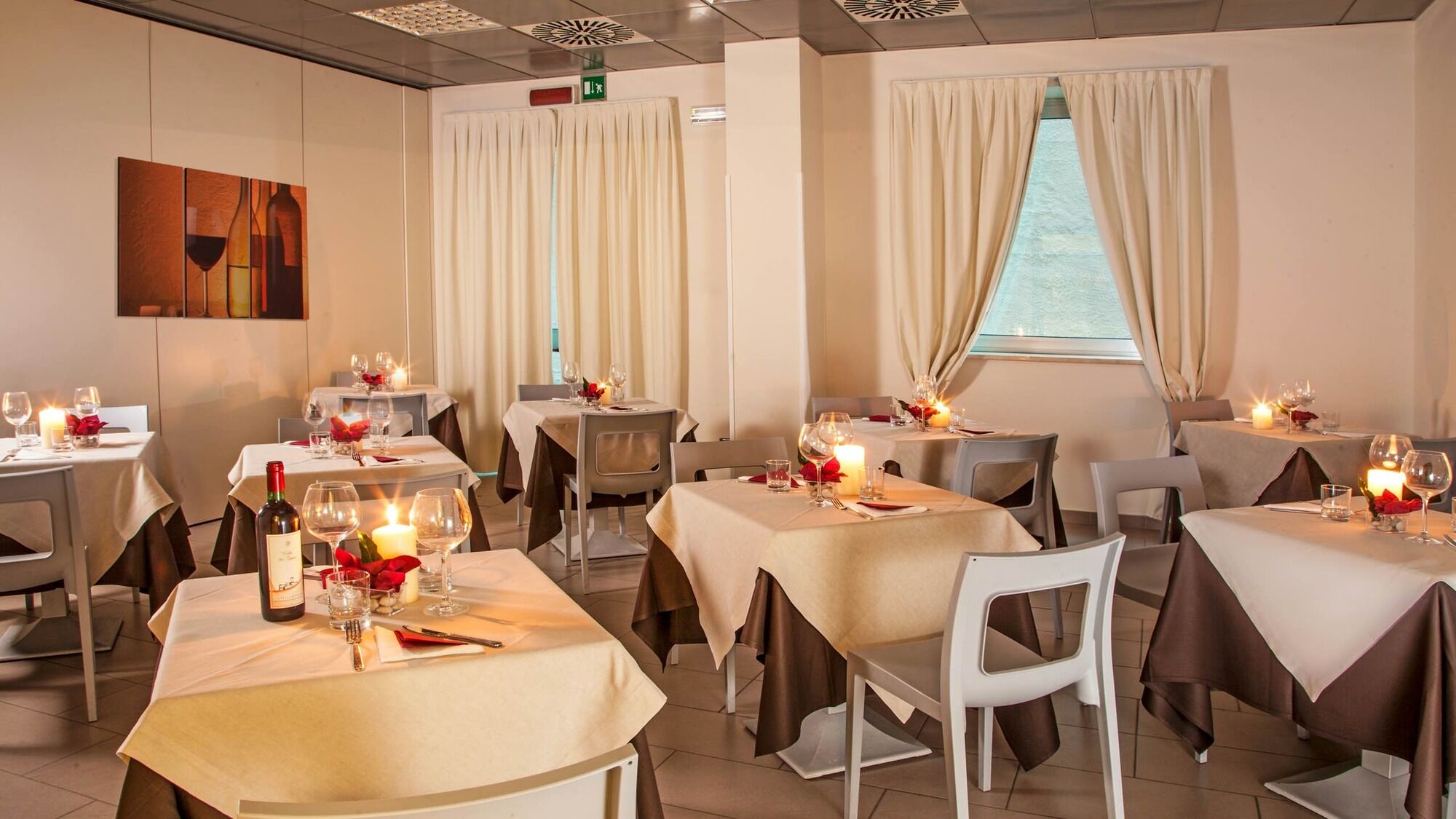 Hotel Artis Roma Esterno foto